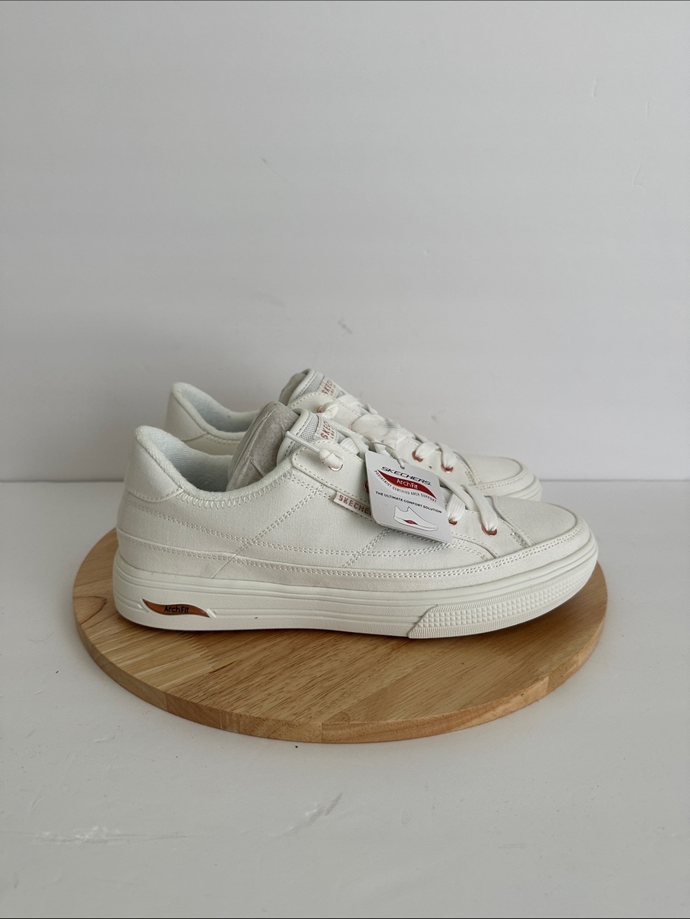 Skechers Arch Fit Arcade Meet Ya There Womens Sneakers